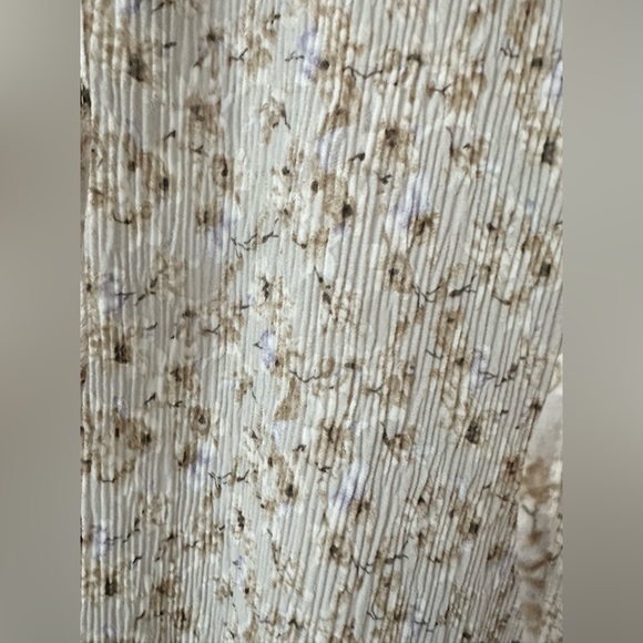 Flowered blouse loose fit new without tag - Picture 4 of 4